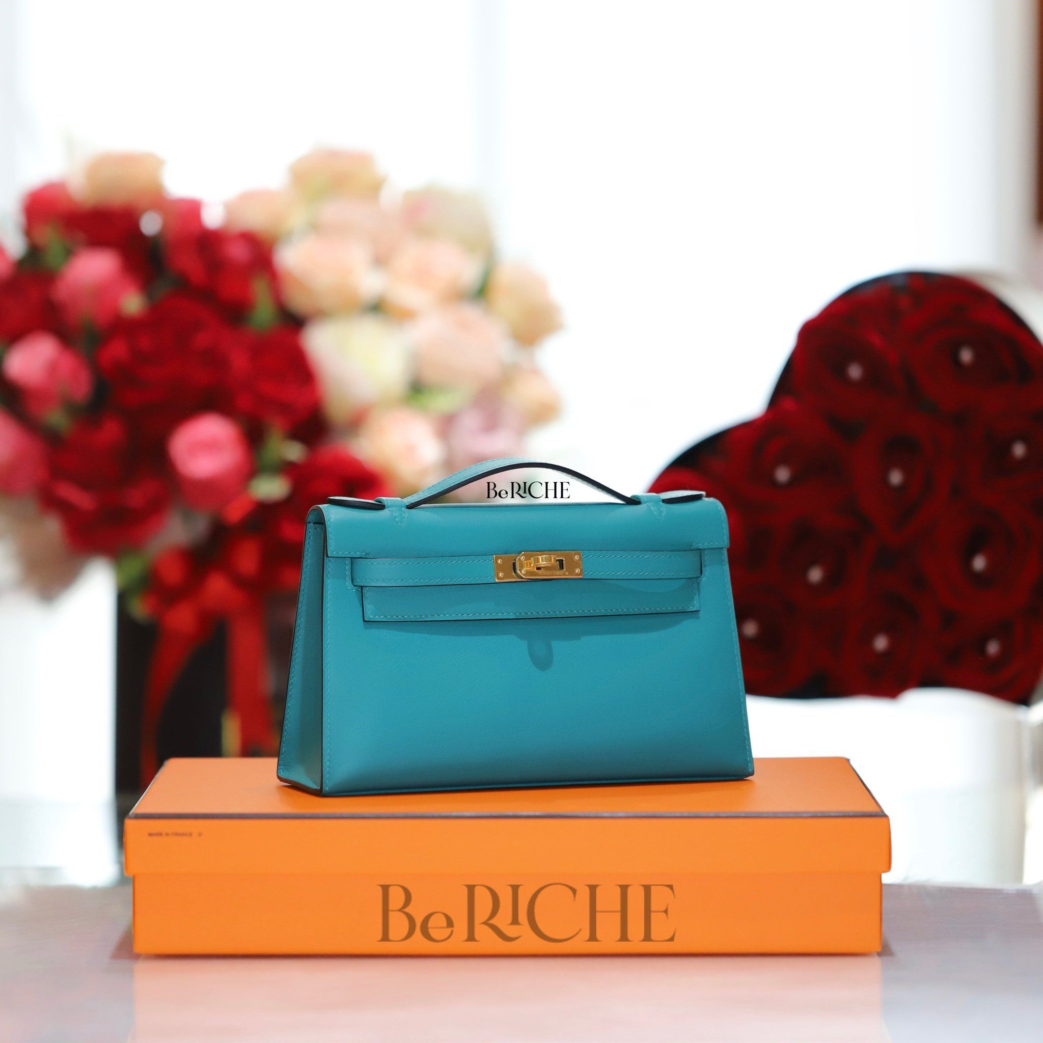 Kelly Pochette KP22 Swift Leather Bleu Paon GHW