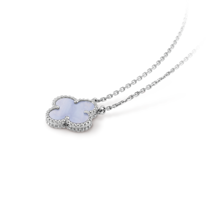 VCA Vintage Alhambra pendant