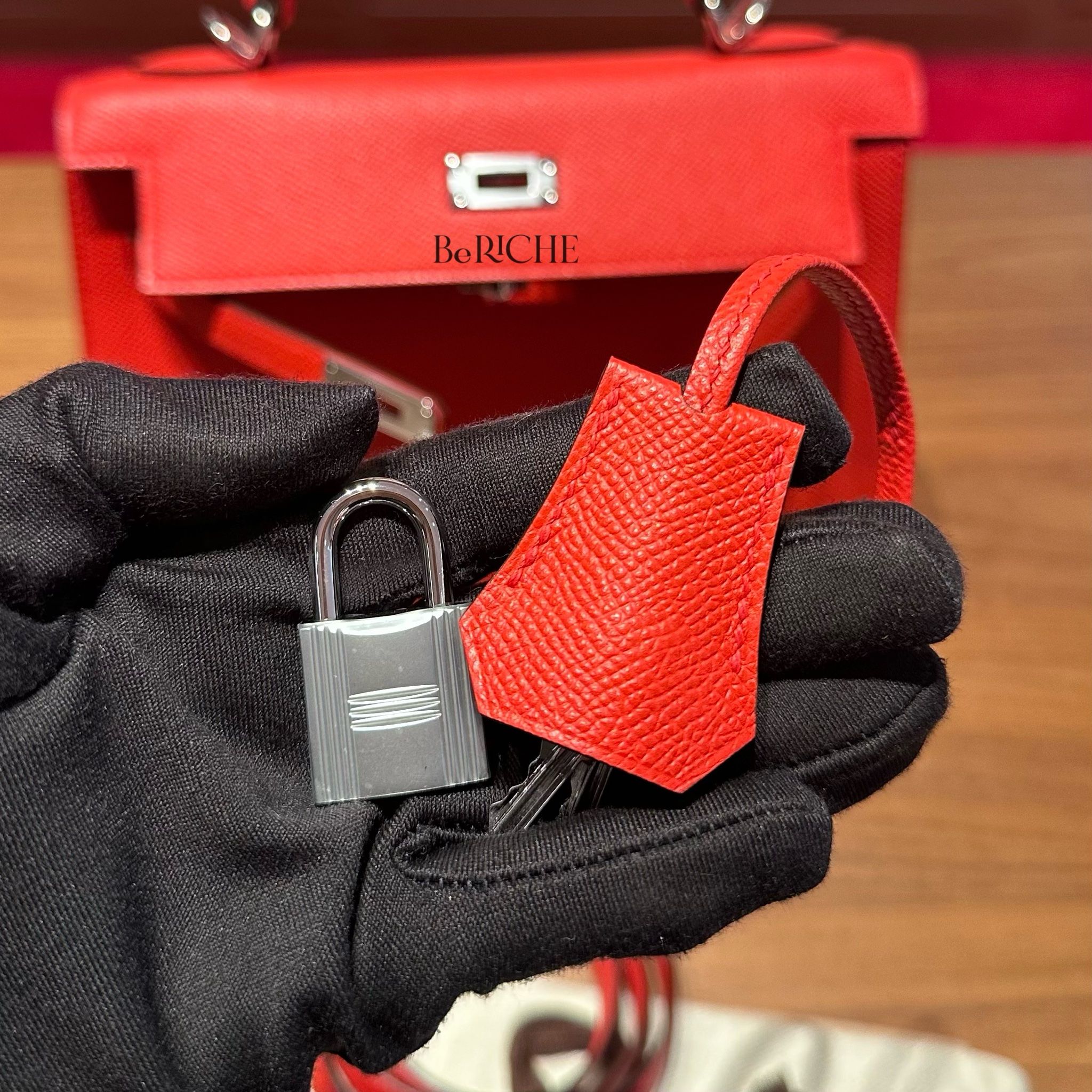 Kelly K25 Epsom Rouge de coeur PHW