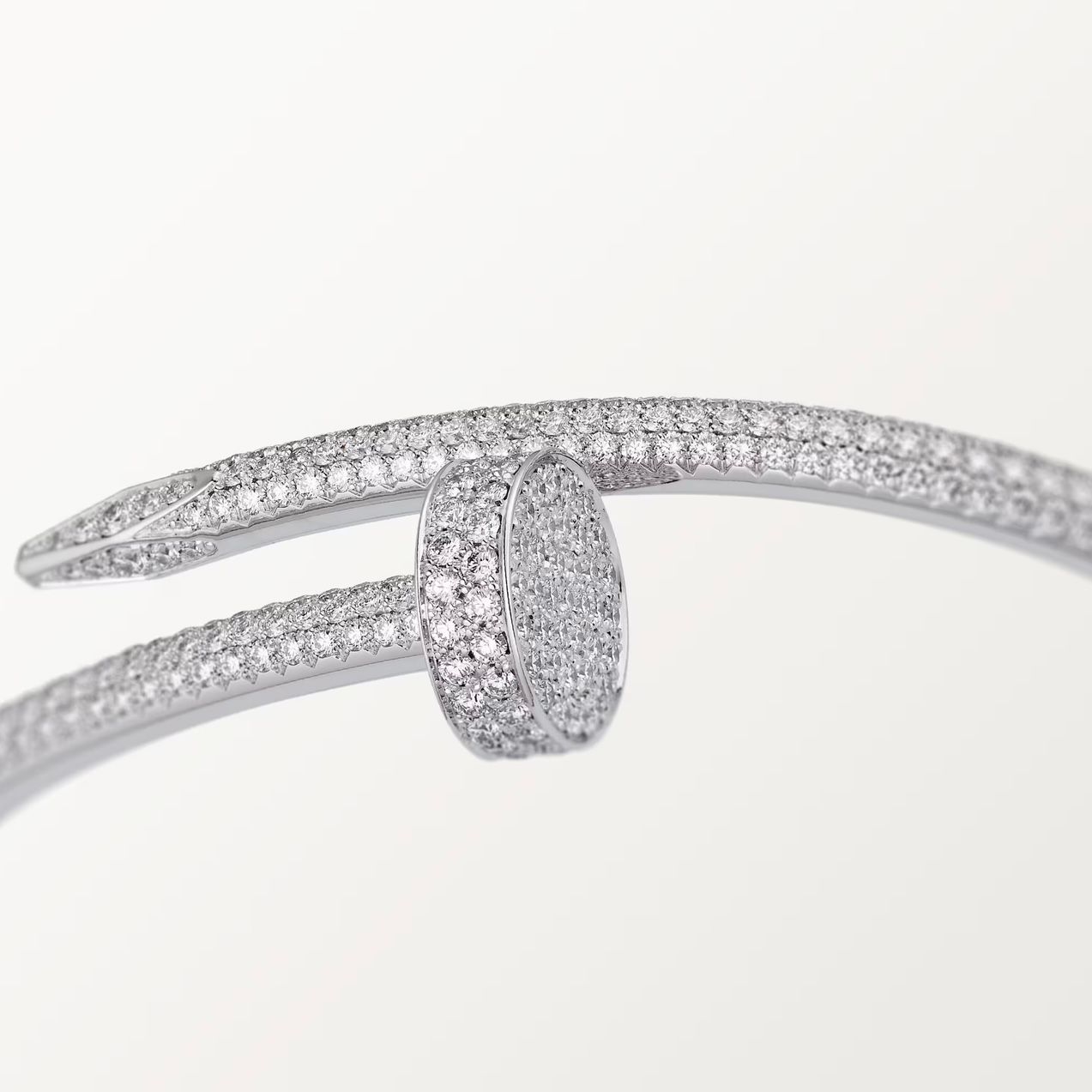 CARTIER JUSTE UN CLOU BRACELET, CLASSIC MODEL, DIAMONDS