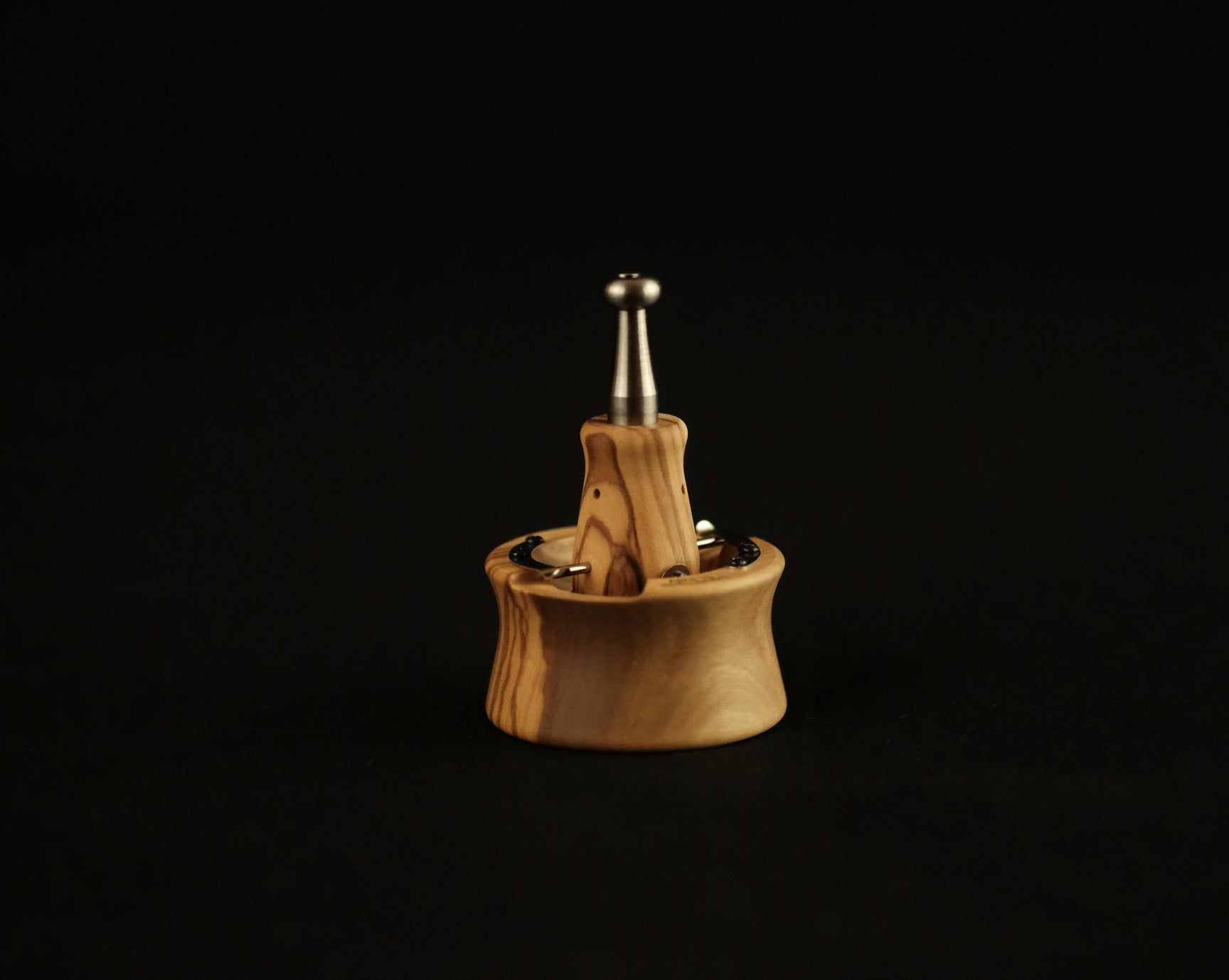 Ngậm Titan Vapman