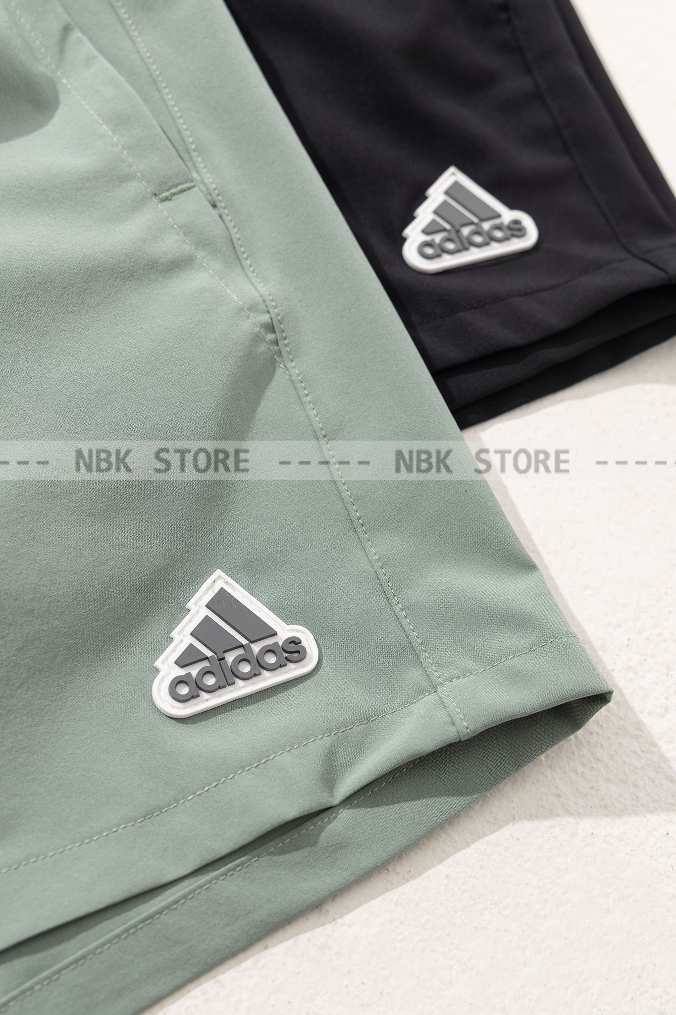 Quần short Logo Adidas