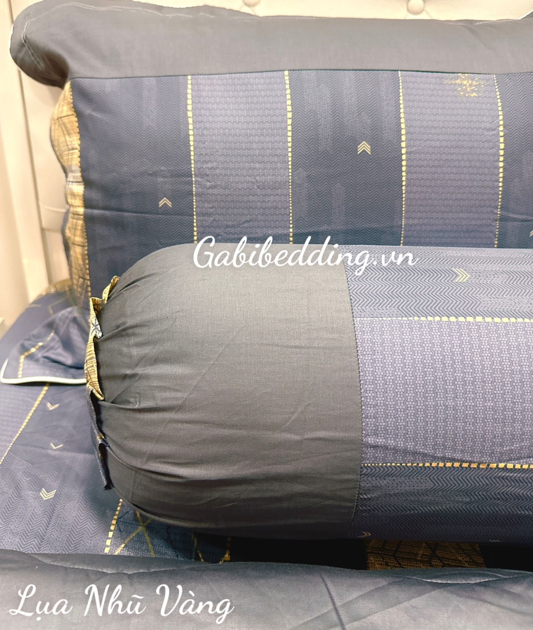 Satin Lụa Nhũ Vàng