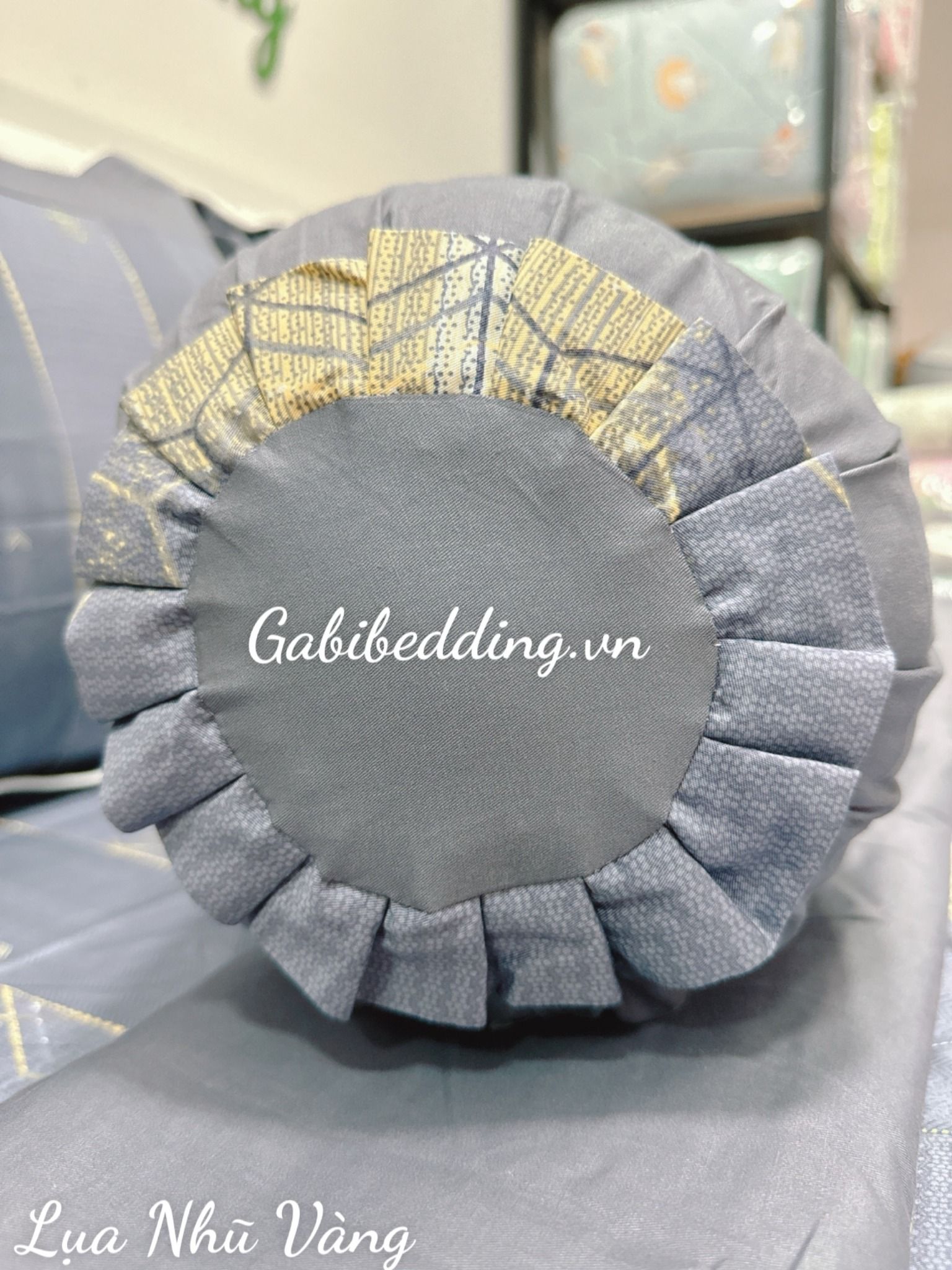 Satin Lụa Nhũ Vàng