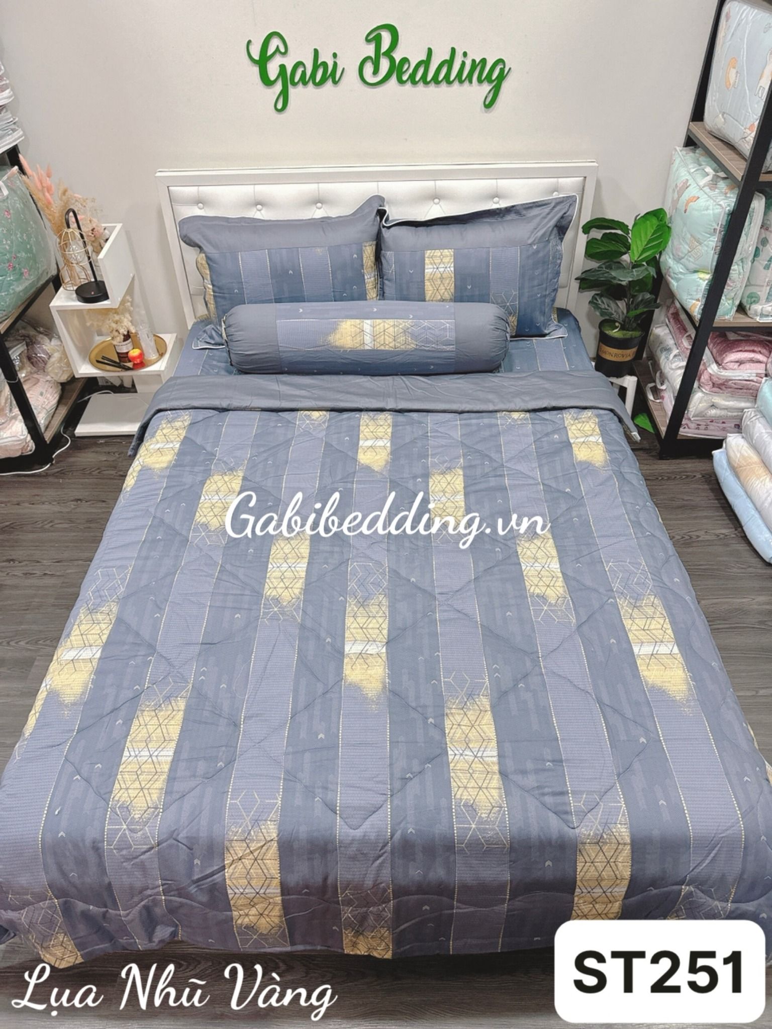 Satin Lụa Nhũ Vàng