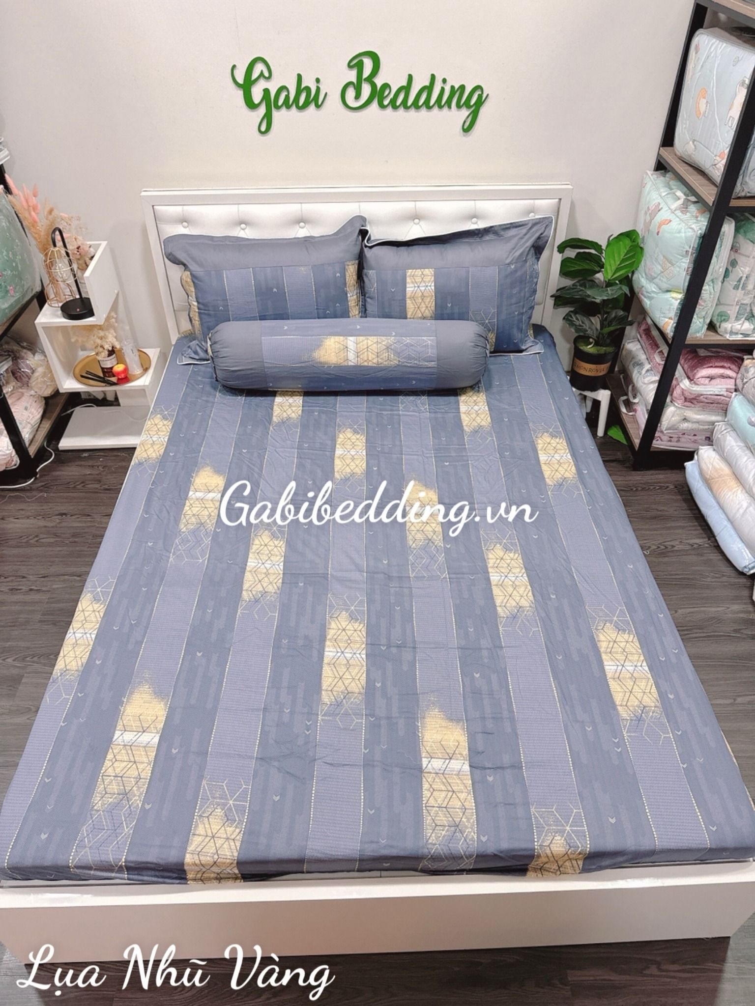 Satin Lụa Nhũ Vàng