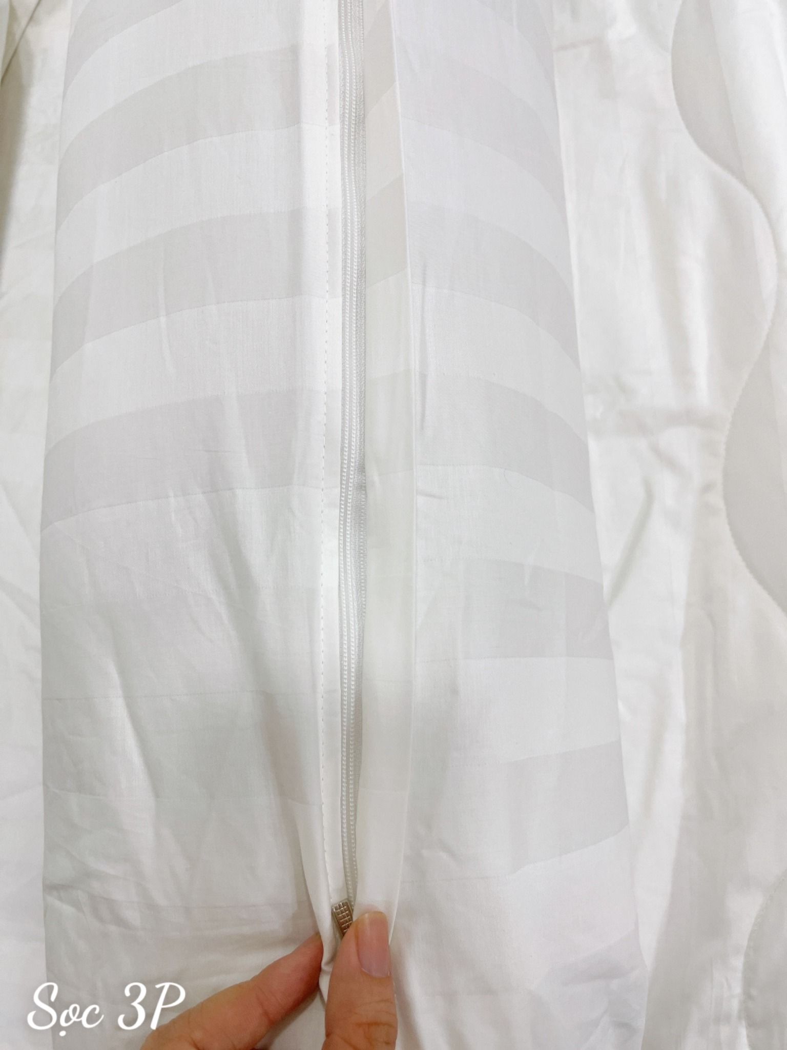 Satin Trắng Sọc 3P