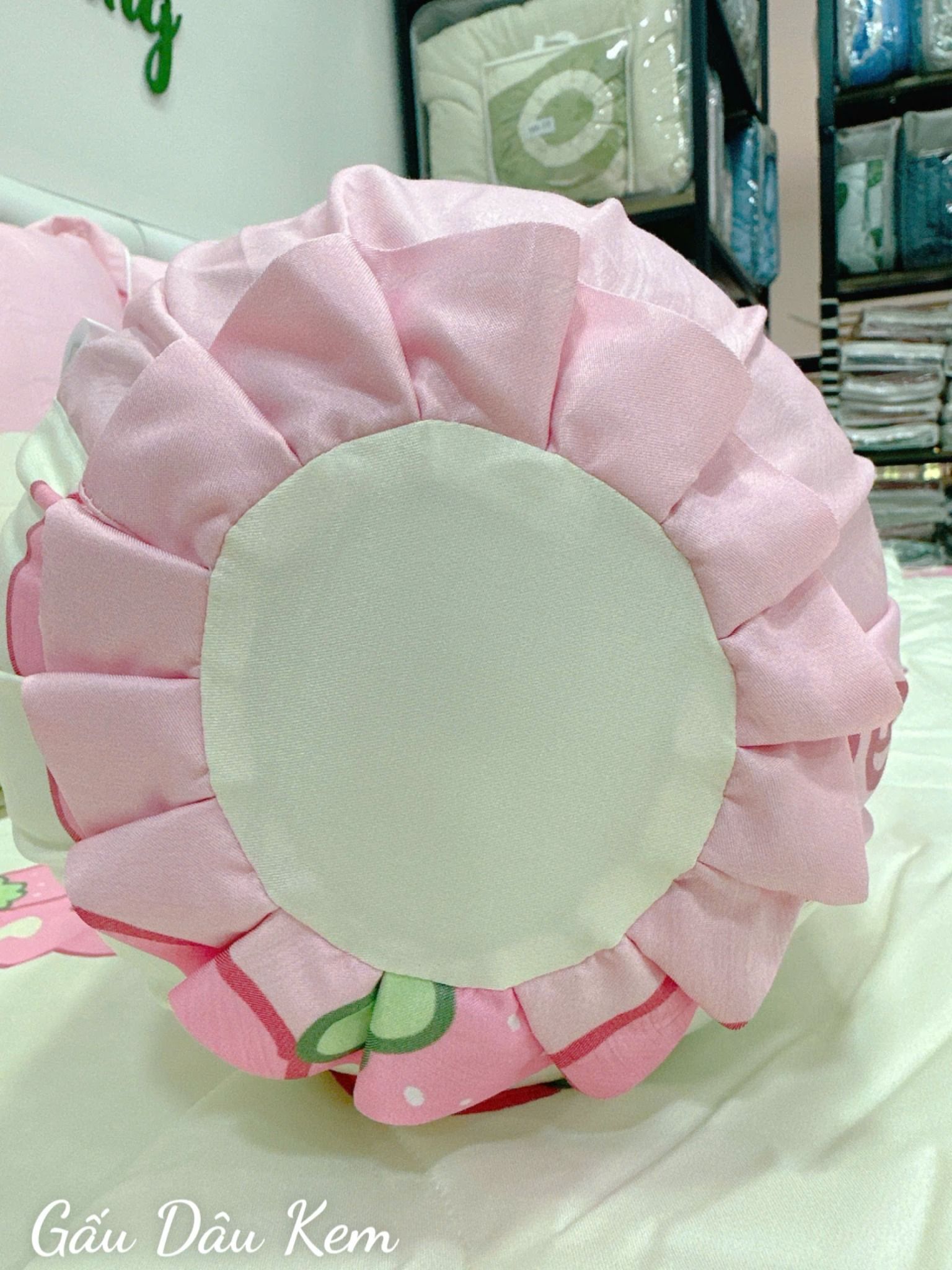 Tencel Gấu Dâu Kem