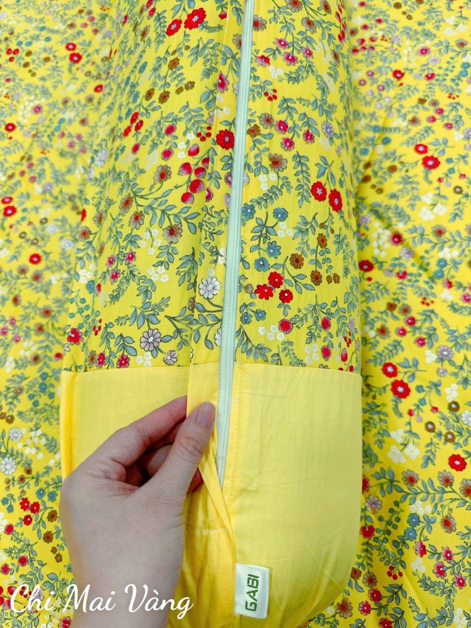 Satin Chi Mai Vàng
