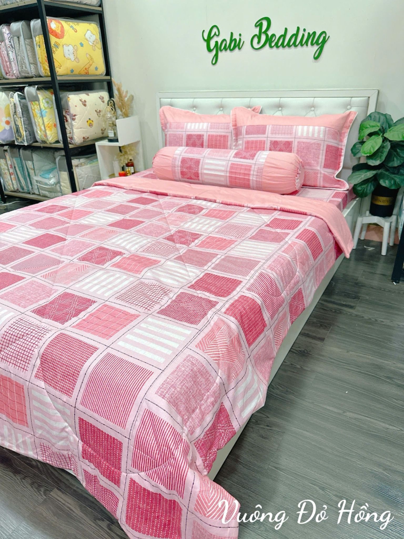 Satin Vuông Đỏ Hồng