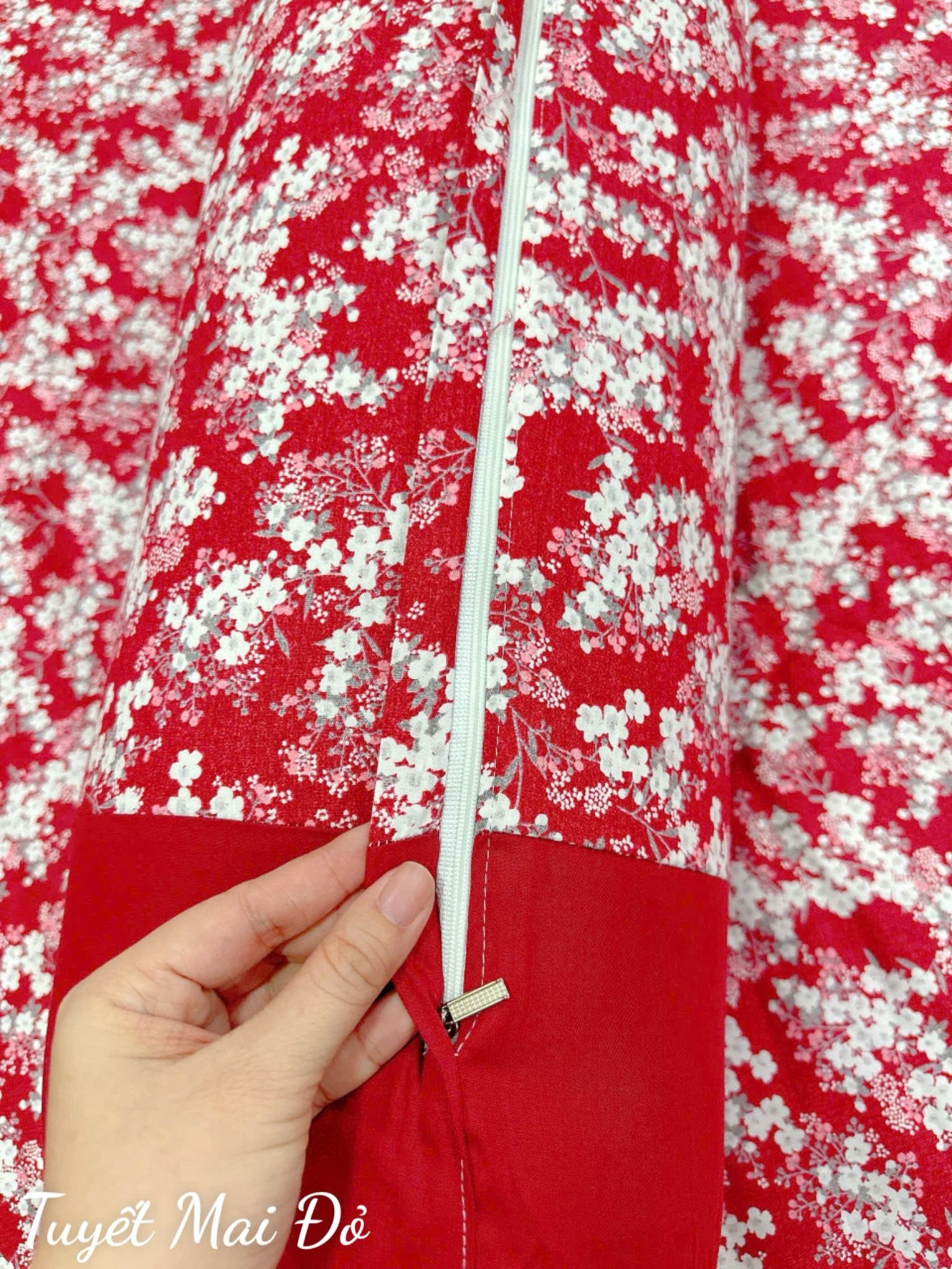 Satin Tuyết Mai Đỏ
