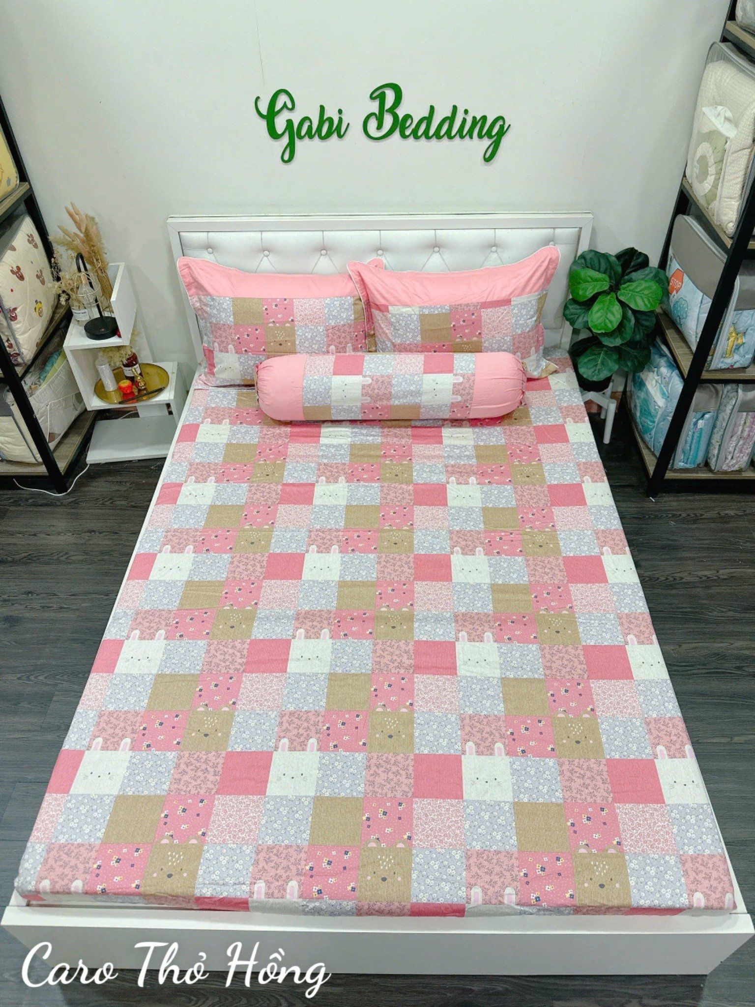 Satin Caro Thỏ Hồng