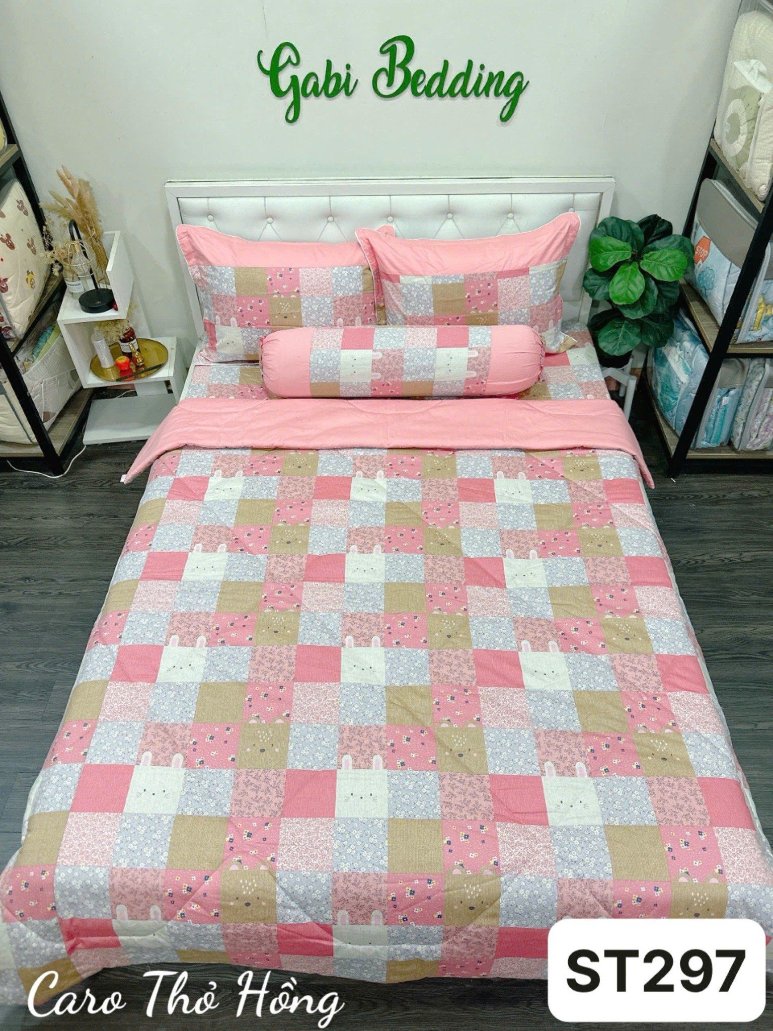 Satin Caro Thỏ Hồng