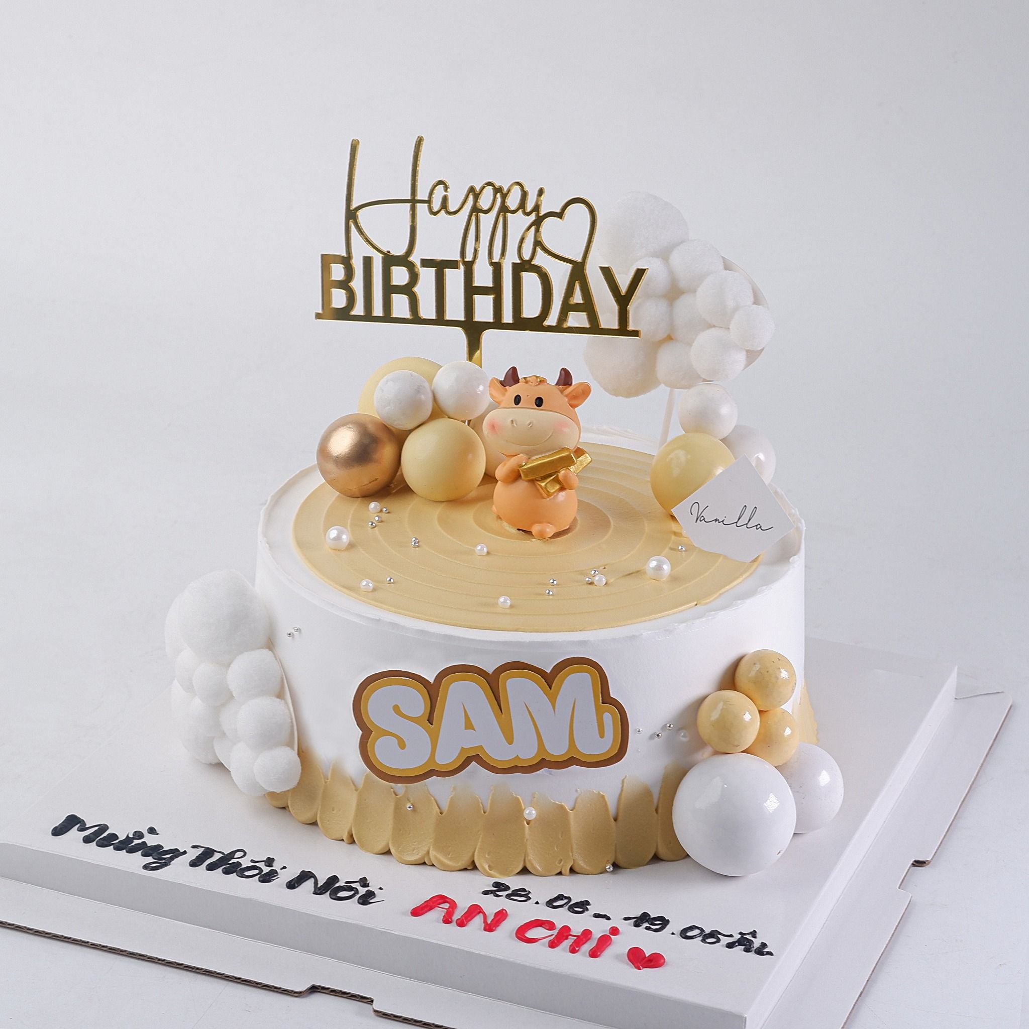 Bánh gắn con trâu - Bánh kem sinh nhật Đà Nẵng
