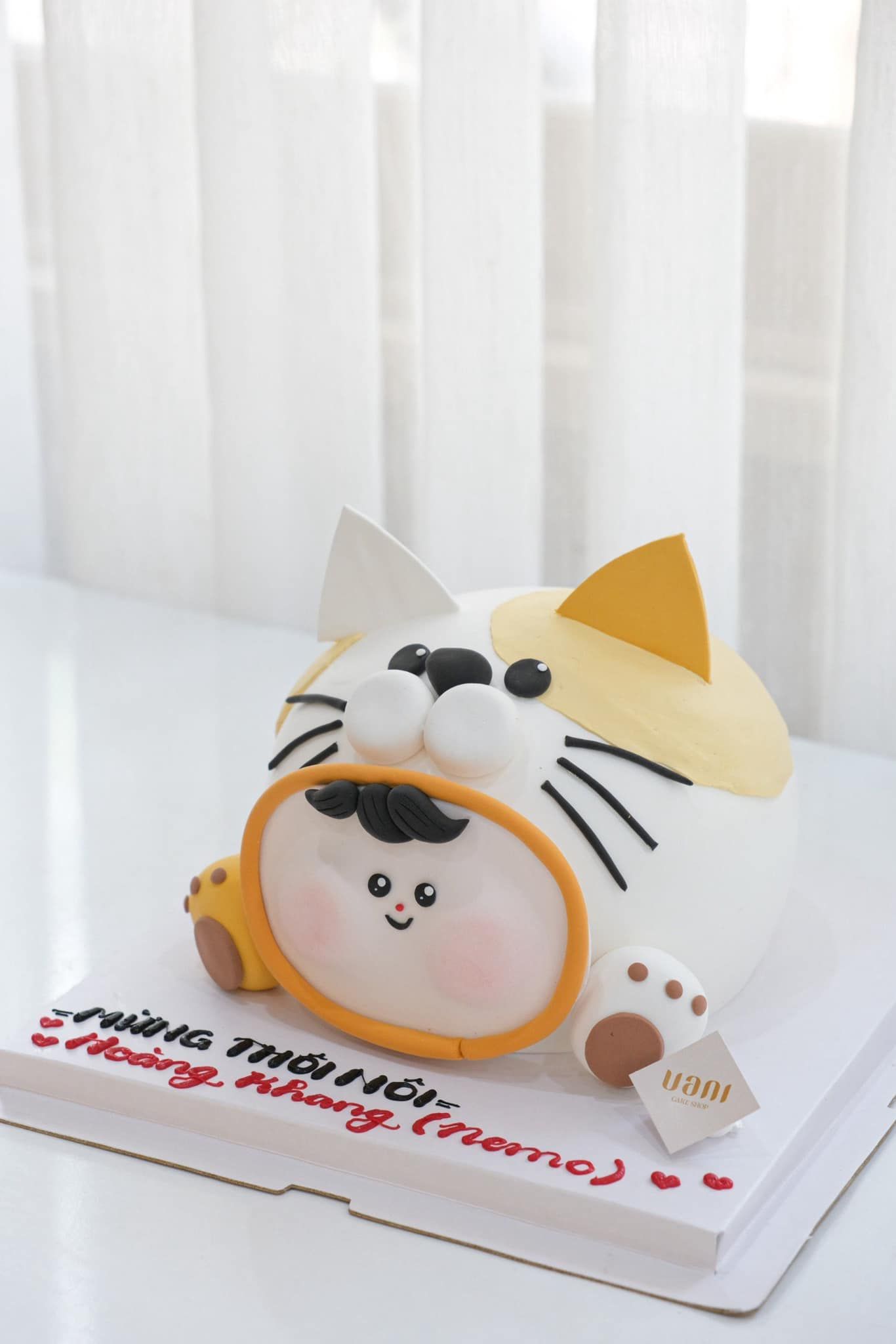 bánh kem nặn con mèo