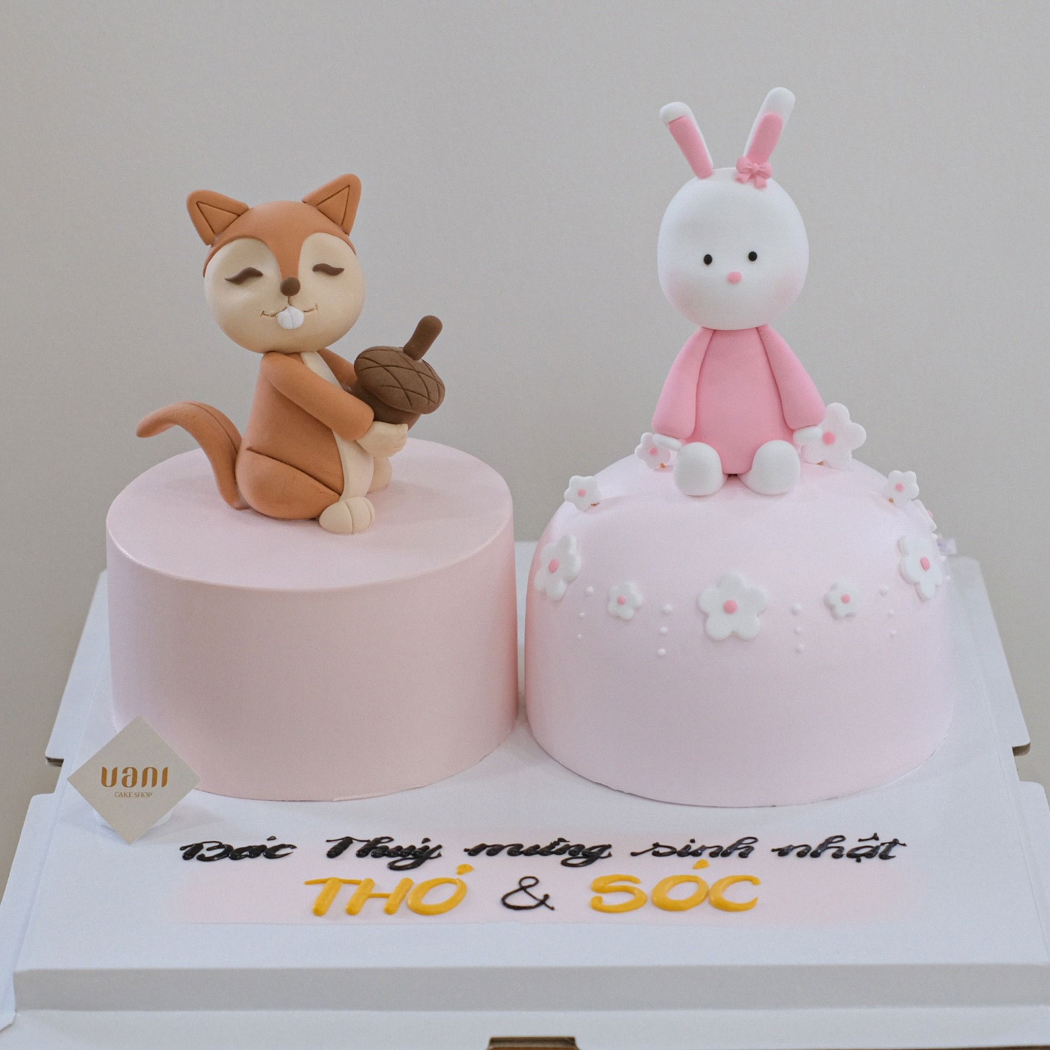 Bánh nặn tạo hình con sóc, con thỏ