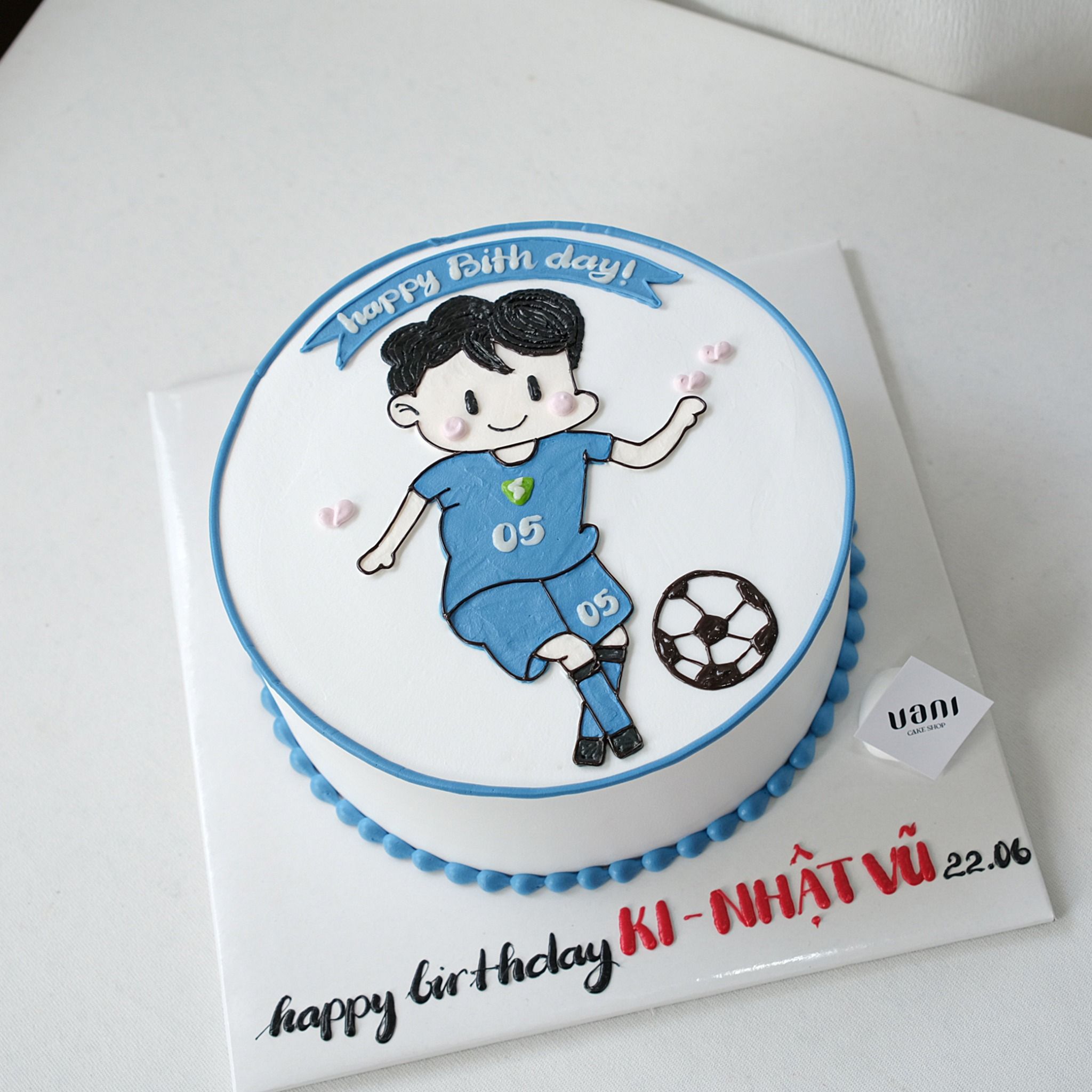 Bánh vẽ bóng đá