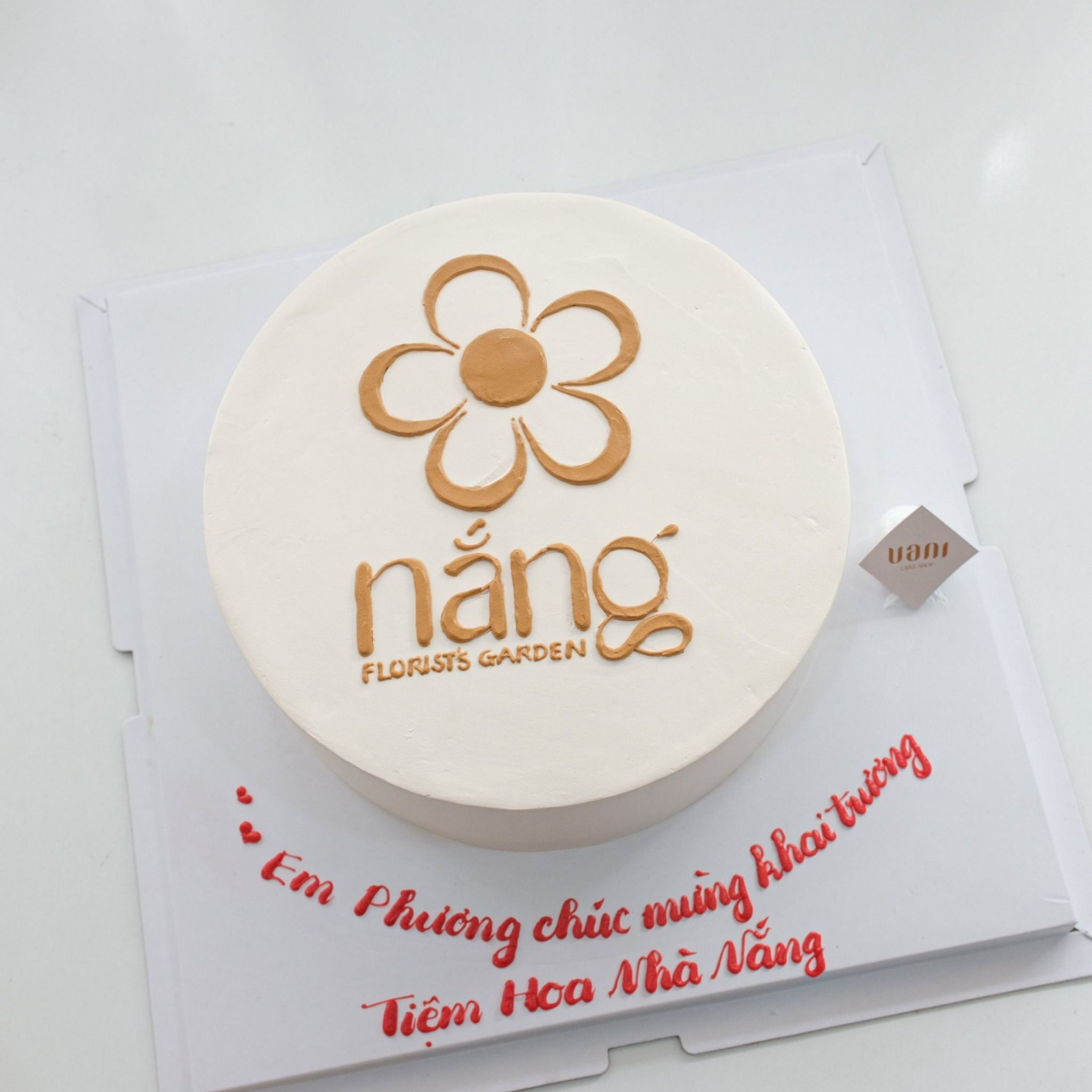 bánh vẽ logo