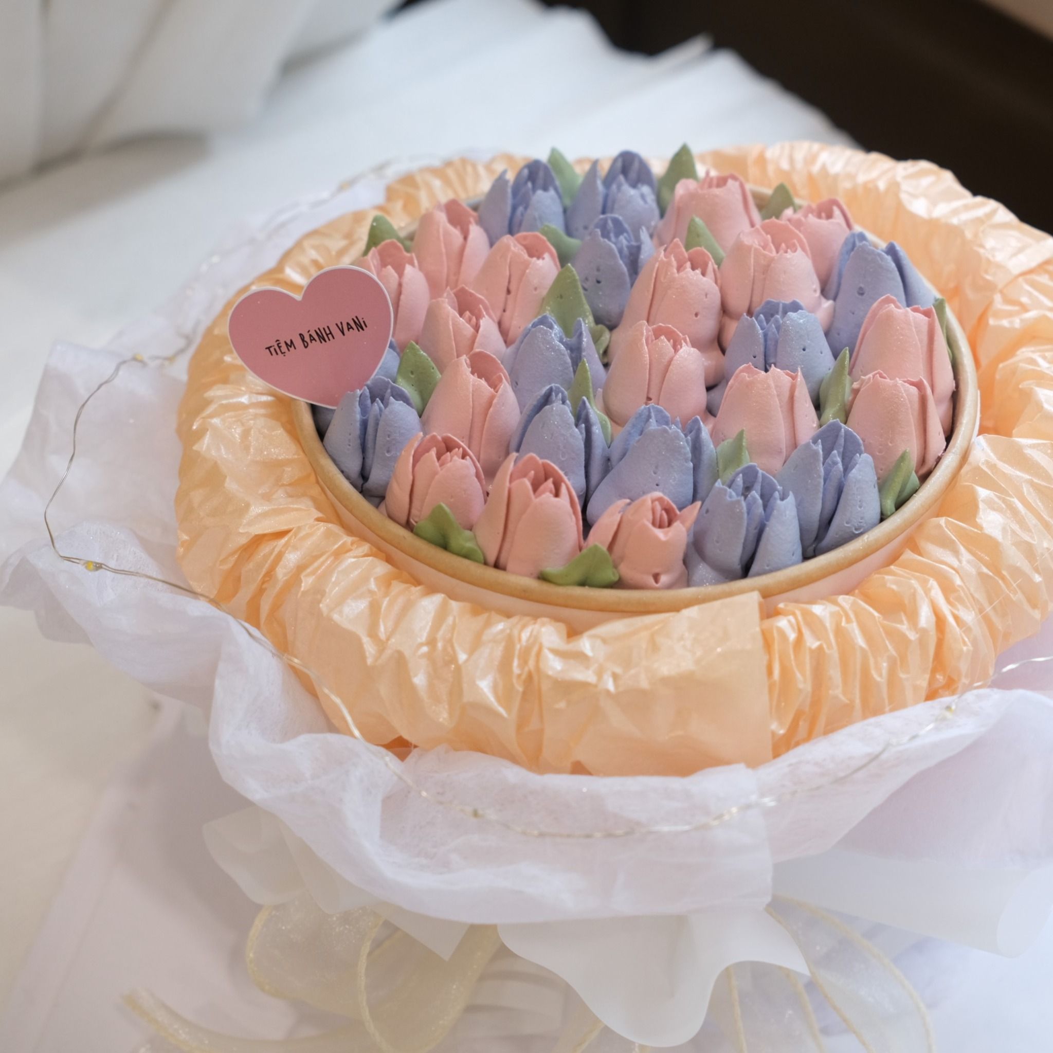 bánh kem hoa tulip