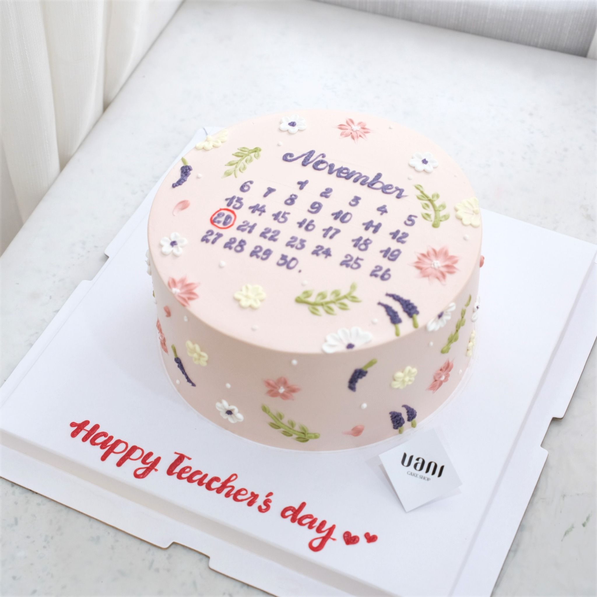 bánh kem vẽ lịch - hoa