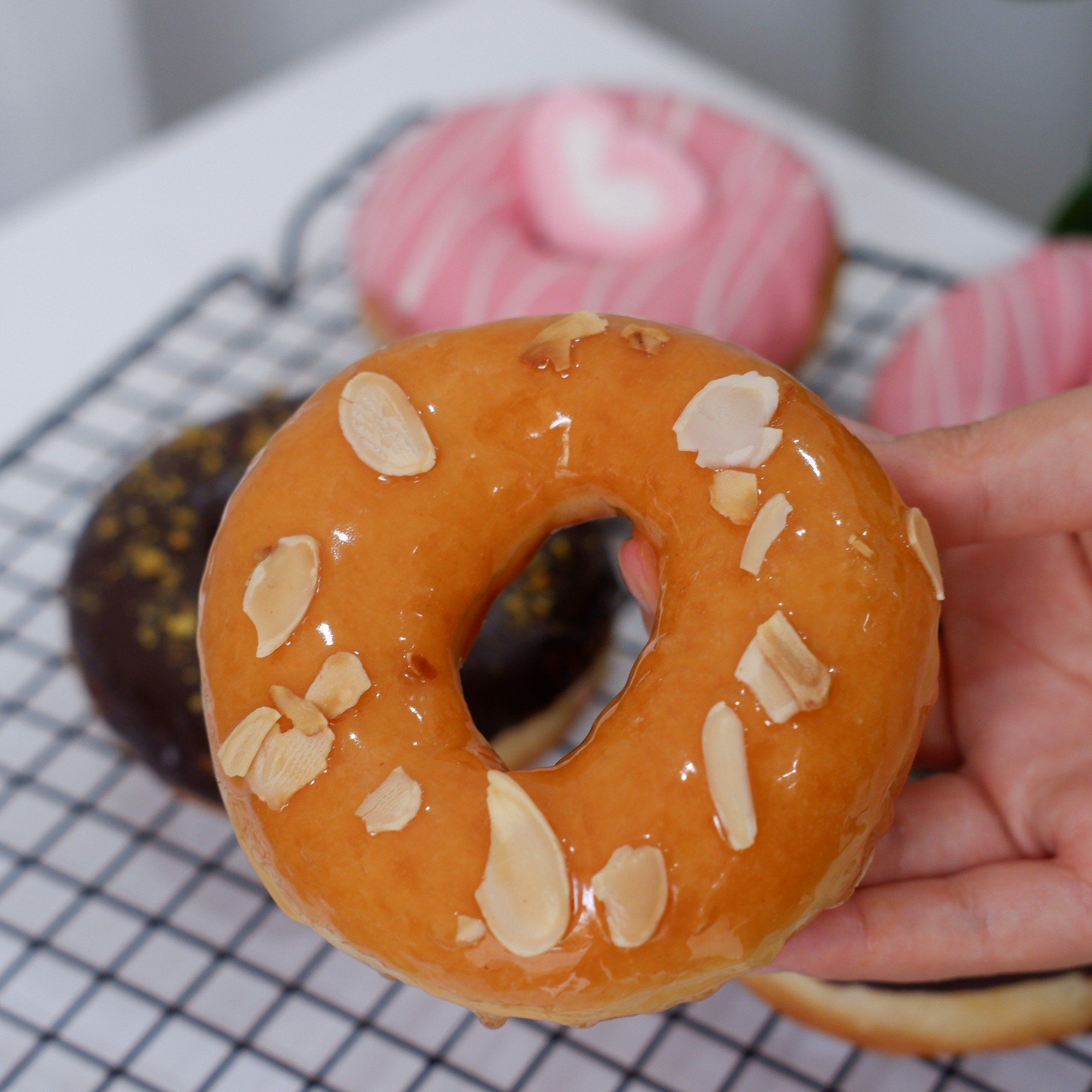 Donut hạnh nhân
