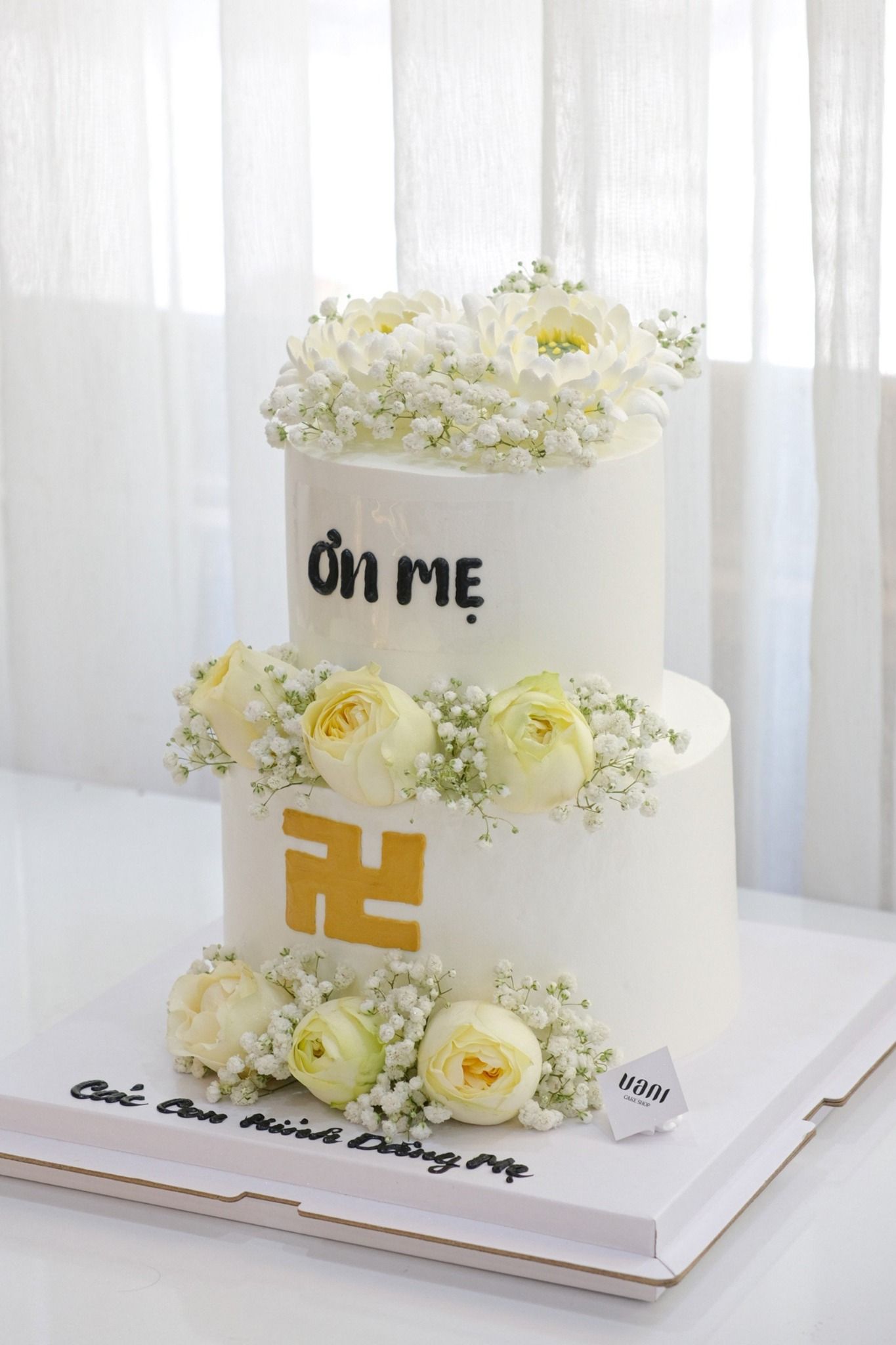 bánh kem hoa - 2 tầng