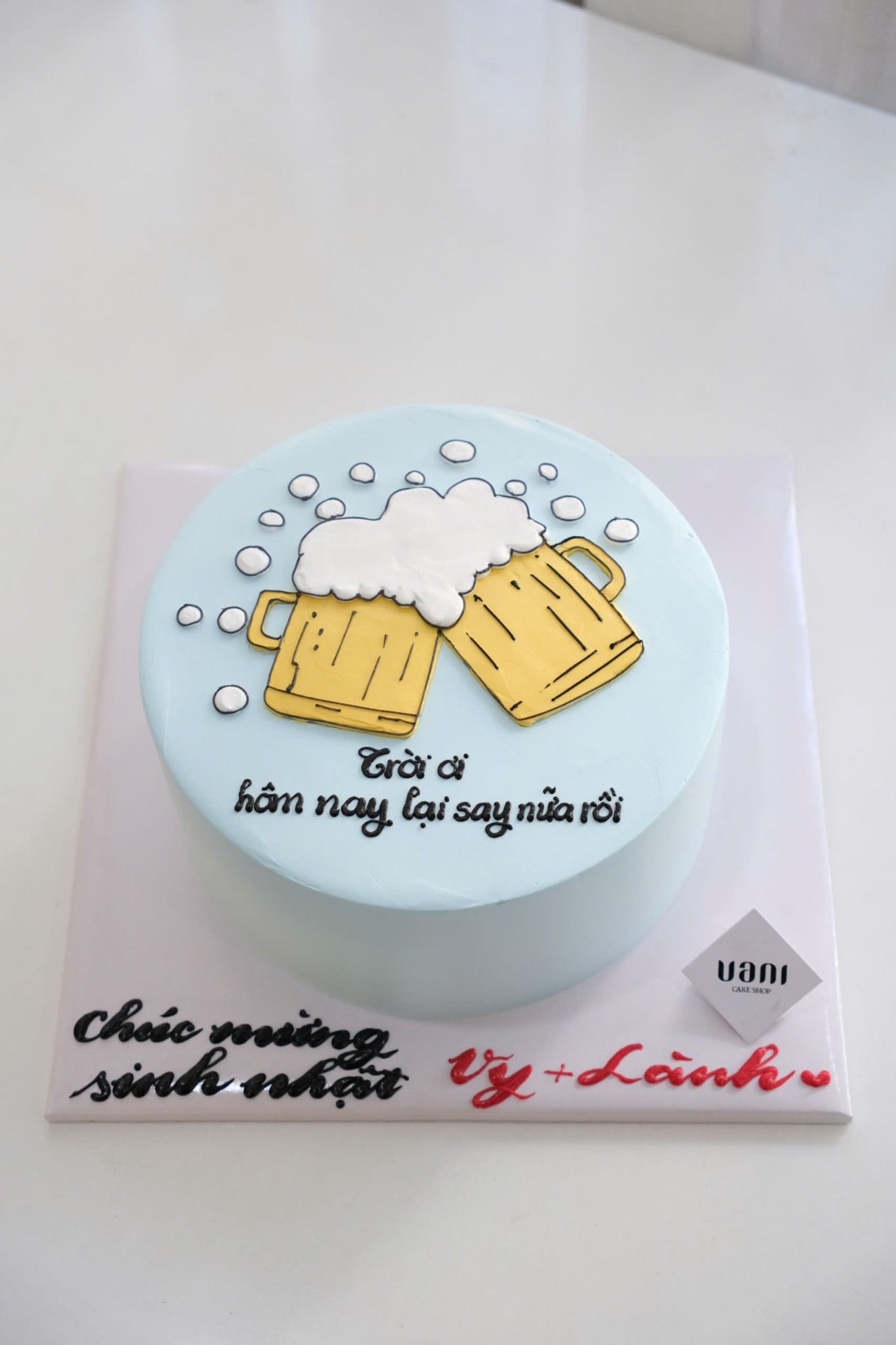 bánh vẽ ly bia