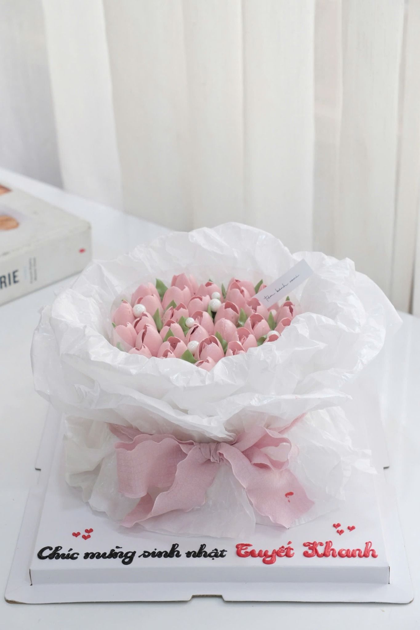 bánh kem hoa tulip