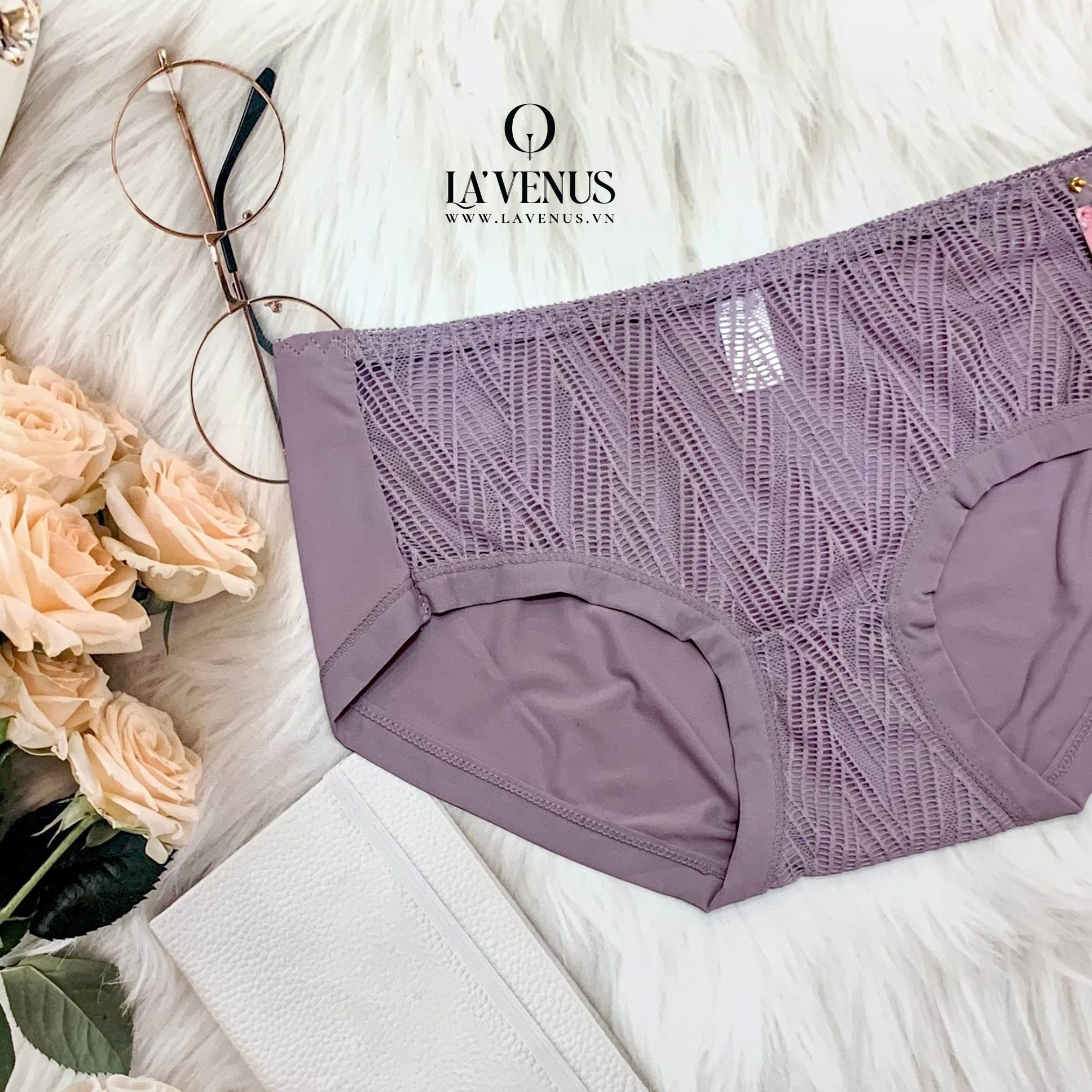 Quần Lót Thun Lạnh Ren LS305