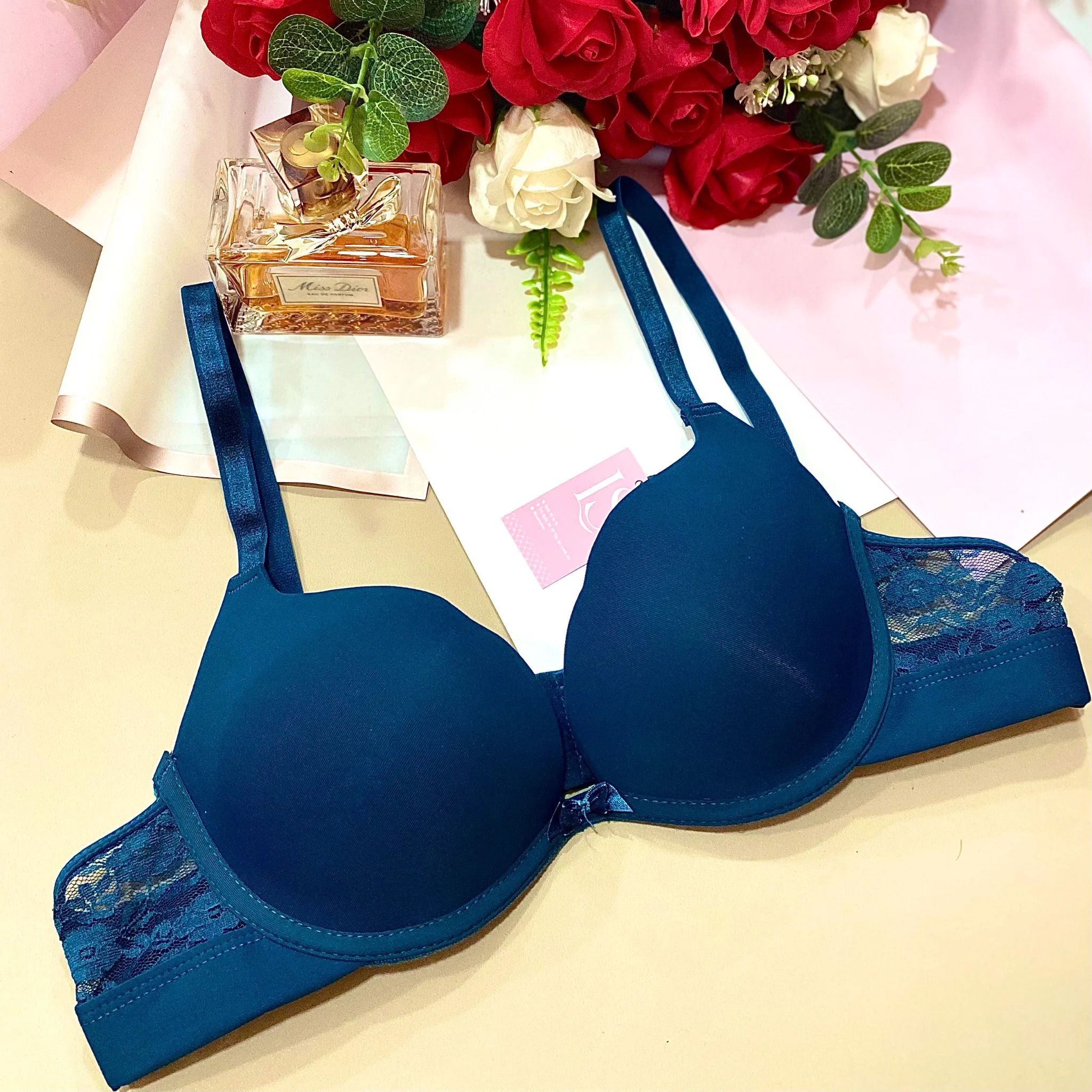Áo gọng ren nâng vừa