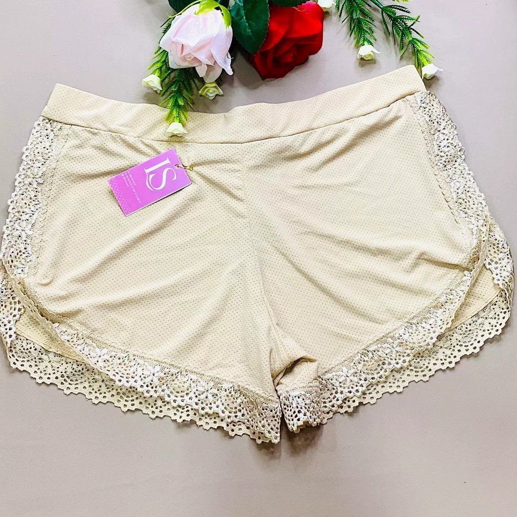 Quần lót mặc váy