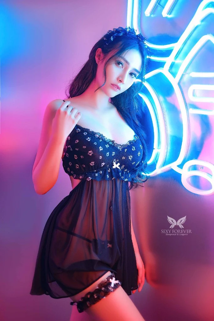 Váy ngủ Flora Maid