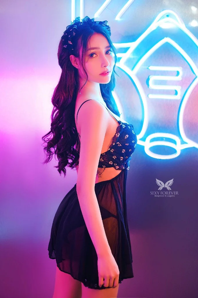 Váy ngủ Flora Maid