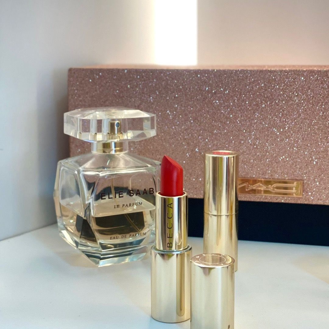 Son sap ultimate Lipsticks Love W Flame