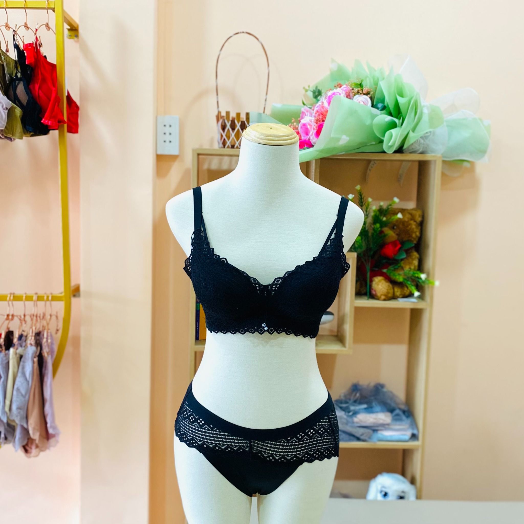 Set đồ lót ren su mềm mịn 5611