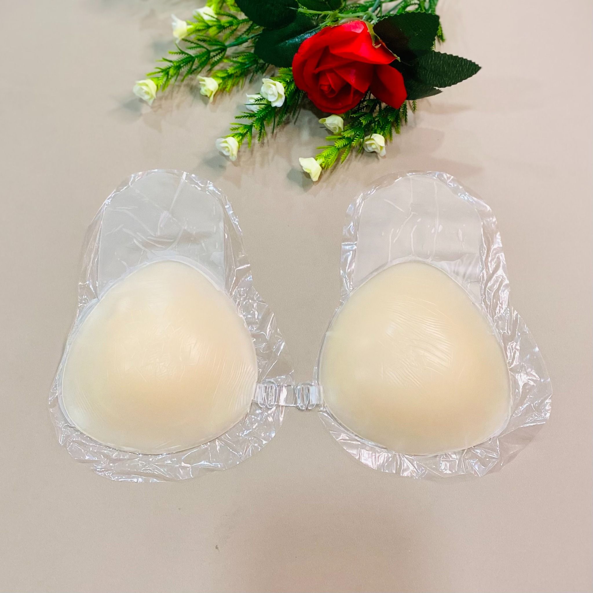 Miếng dán silicon nâng ngực