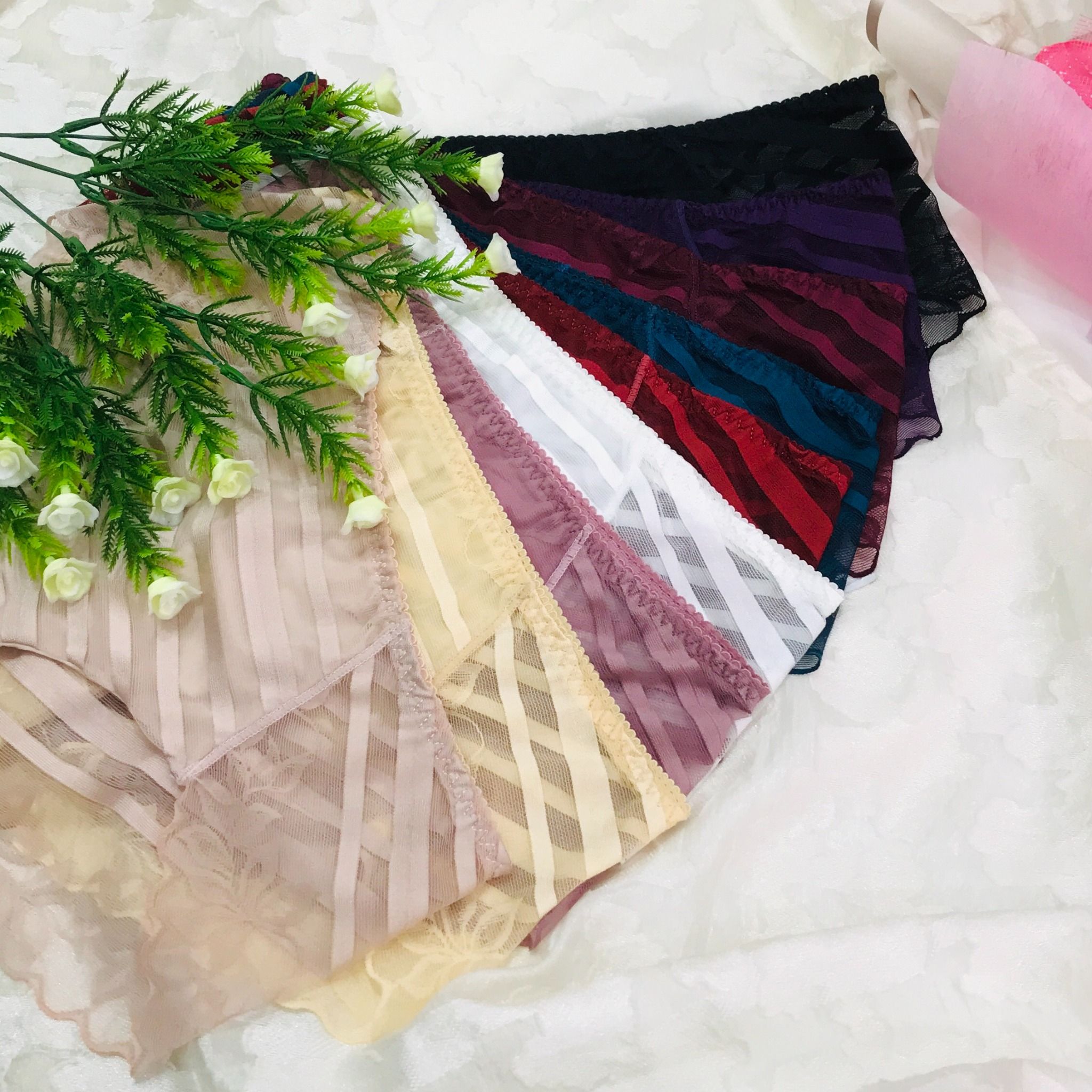 Quần lót ren tàn hình cao cấp