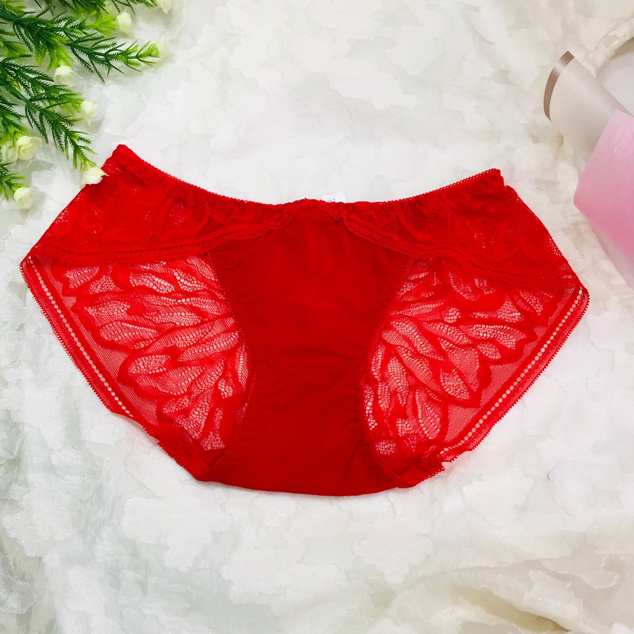 Quần lót ren vân hoa LS0754
