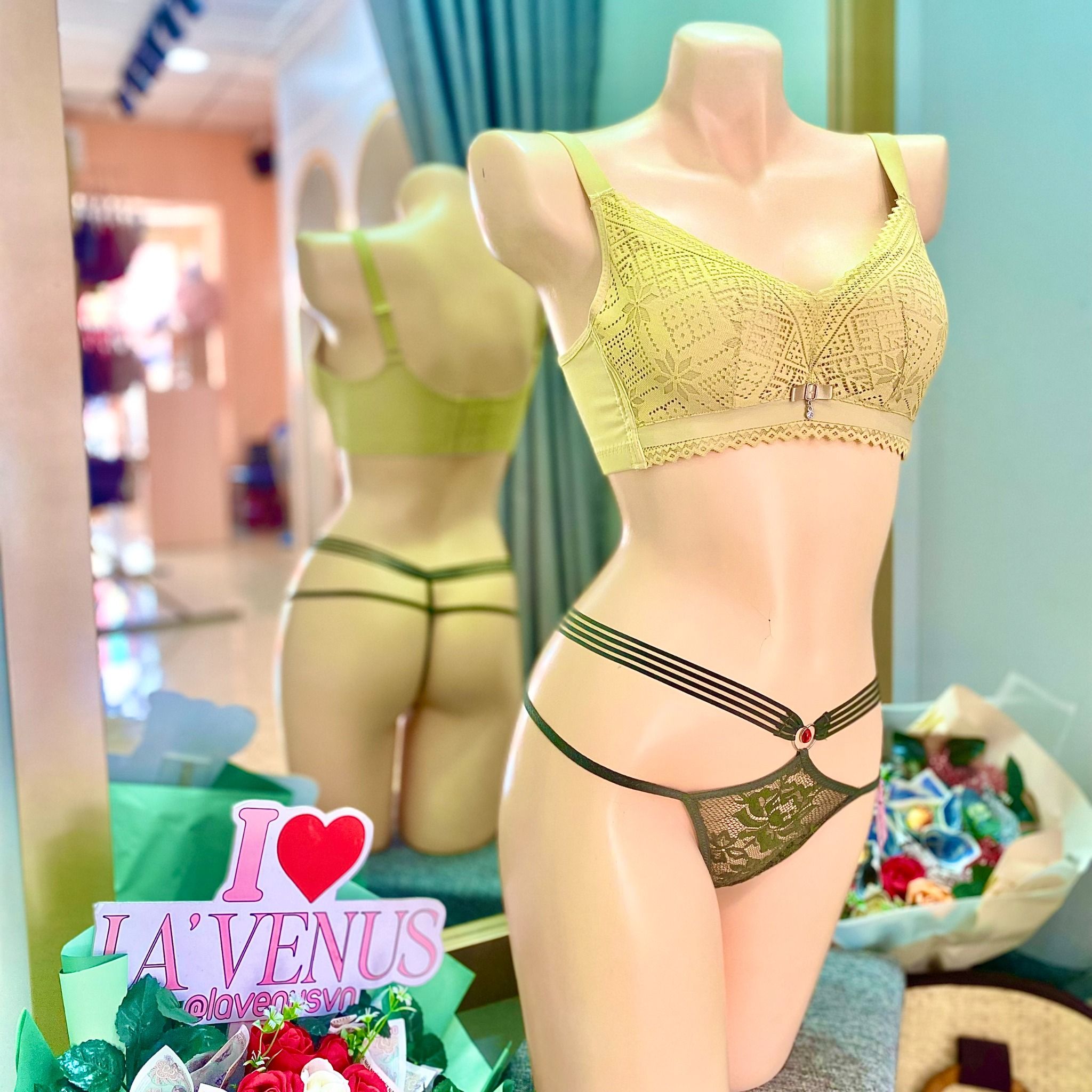 Áo Ngực Không Gọng Đệm Vừa 4 Nấc Cài 3035