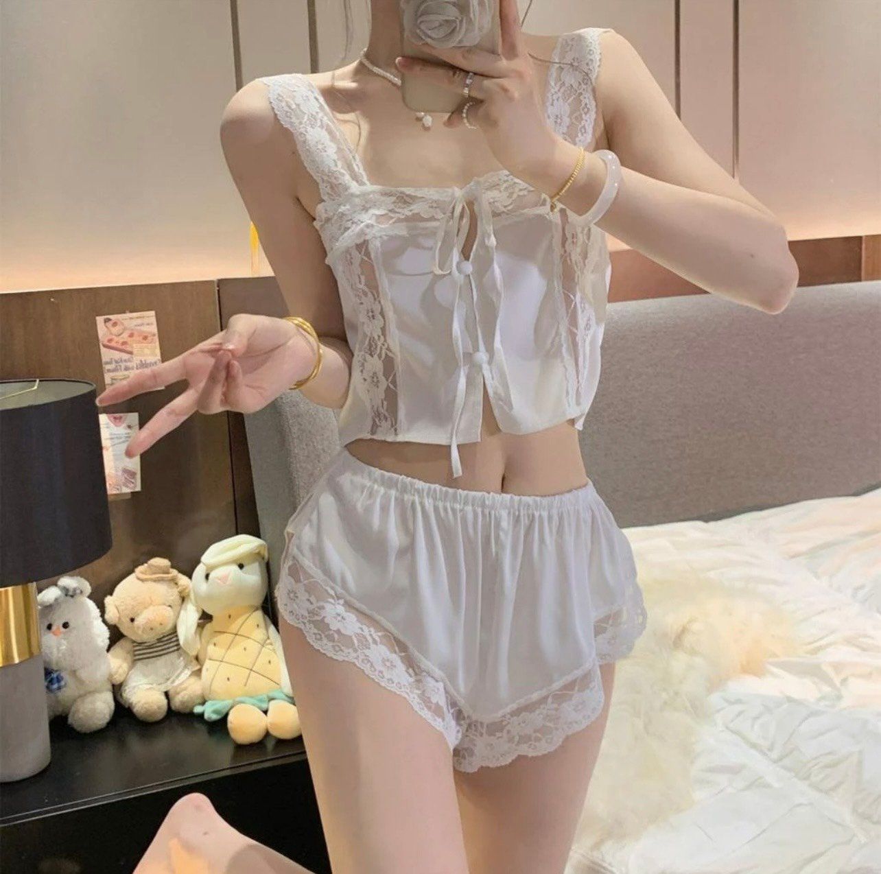 Đồ Bộ Ngủ Lụa Croptop KELSEY
