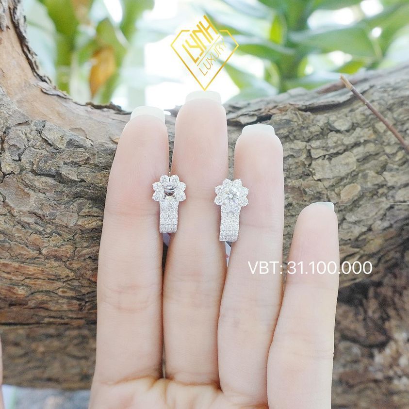 BÔNG TAI KIM CƯƠNG 31.100.000