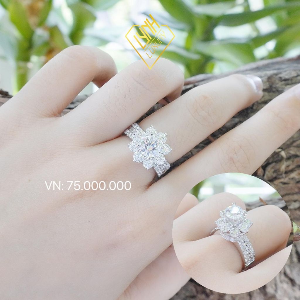 NHẪN KIM CƯƠNG NỮ BÔNG HOA 8 CÁNH