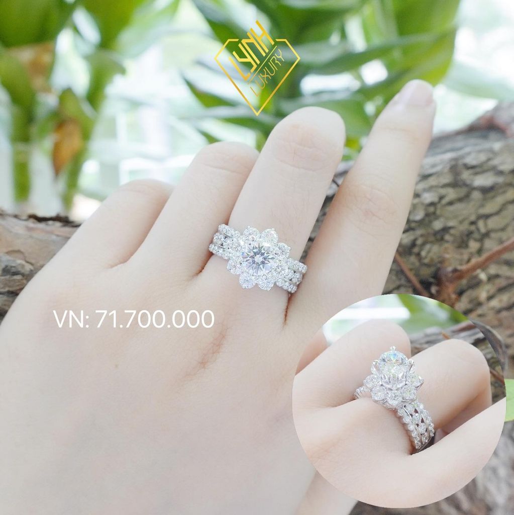 NHẪN KIM CƯƠNG NỮ TÁM CÁNH NHỎ