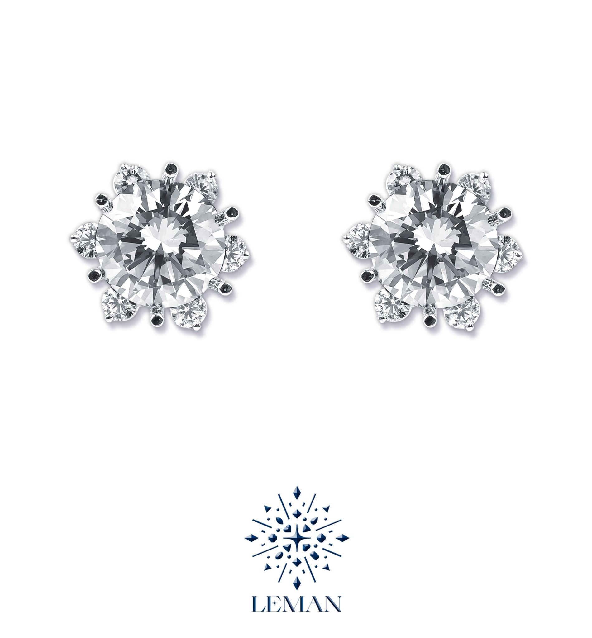  DIAMOND EARINGS 