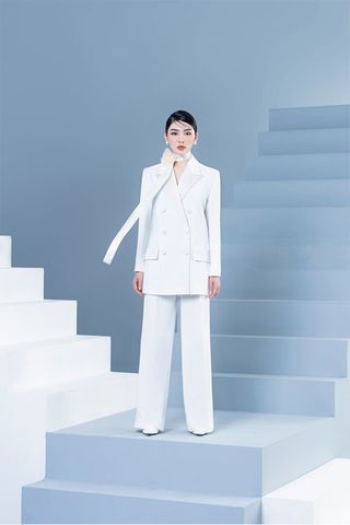 Áo Vest x Quần Dáng Suông Nơ Cổ WHITE PLAN