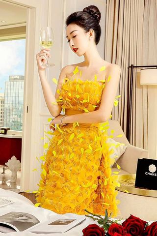 Đầm Midi Hai Dây Đính Lông DƯƠNG BOUTIQUE