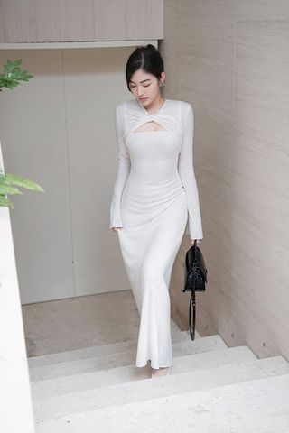 Đầm Midi Hai Dây Tay Dài CHATS