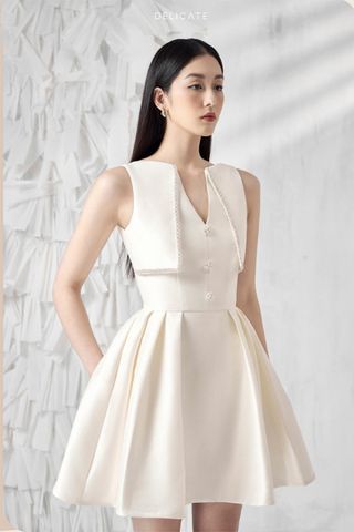 Đầm Ngắn Cổ Chữ V DELICATE