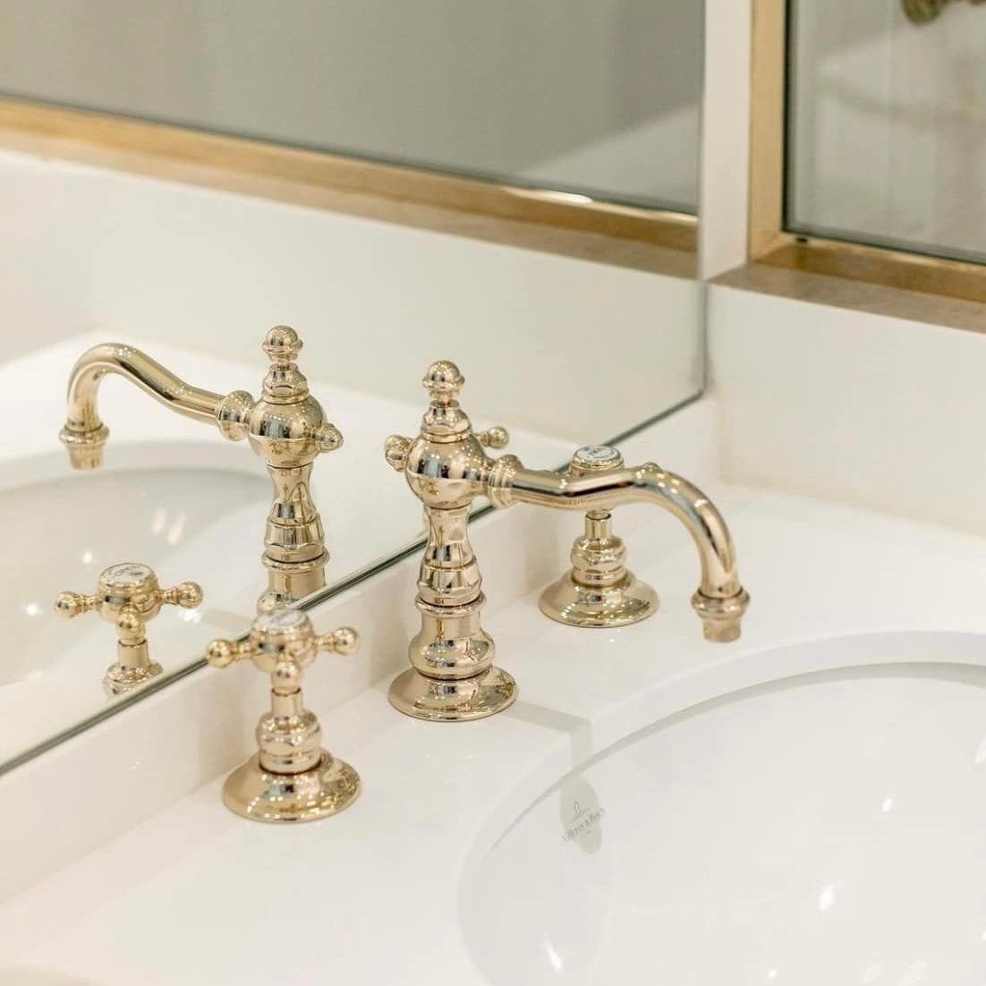 Vòi chậu rửa mặt cổ điển bằng đồng Julia Victoria - 01260
