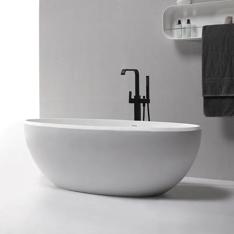  Bồn tắm bằng solid surface - B083 